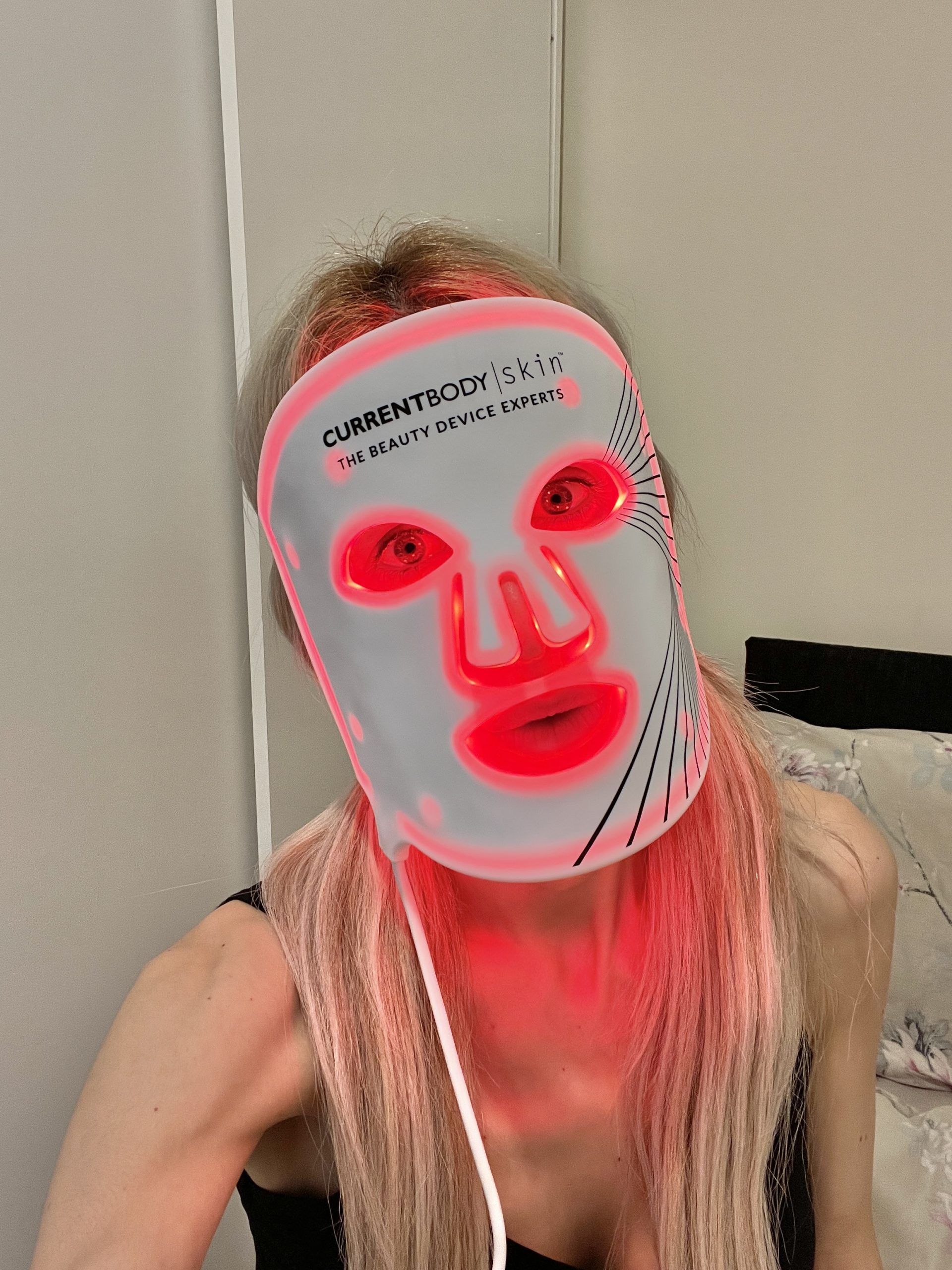Mi opinión sobre la máscara LED facial de CurrentBody Skin Mask